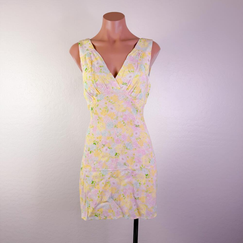 Elodie Coquette Pastels Floral V-Neck Sleeveless Mini Dress Dainty Yellow S NWT
